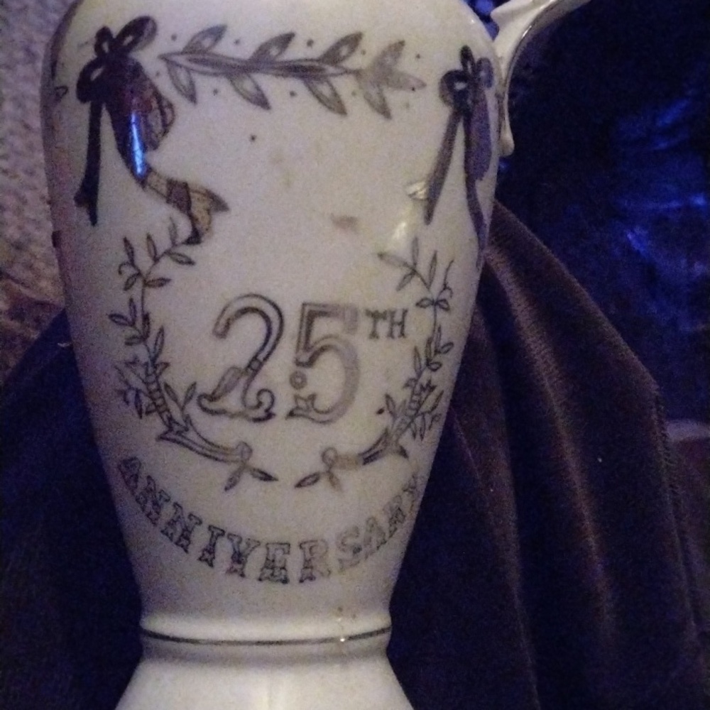 25th Anniversary Bell and Plate& Pitcher - Picture 5 of 5
